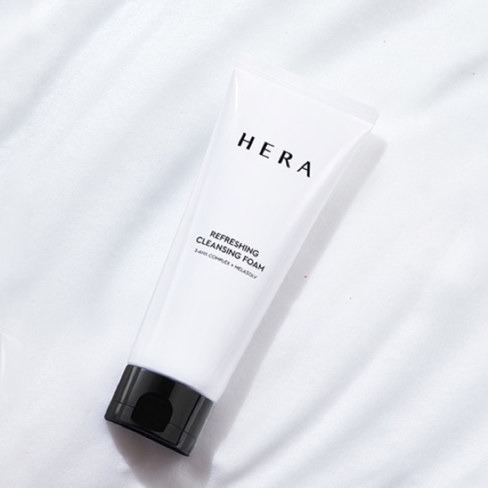 BEST ASIAN FACIAL WASH | KOREAN BEAUTY | HERA Refreshing Cleansing Foam Cleanser - Picture 3 of 4